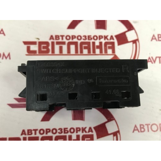 Кронштейн кнопок в торпедо Renault Trafic III 2014-2021 1259354X